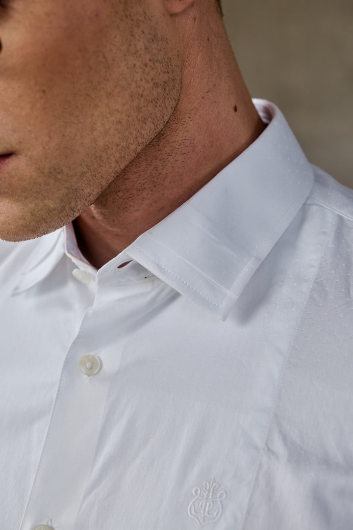 Classic White hue Formal Shirt